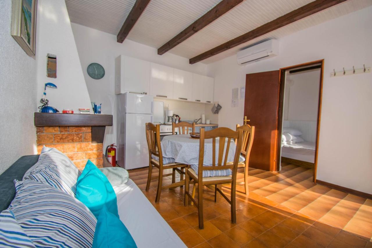 Holiday House Punta Blue & Orange 5M From The Sea, Island Cres Punta Kriza Ngoại thất bức ảnh