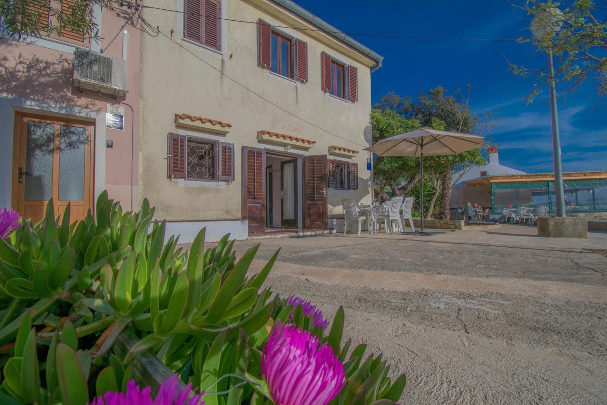 Holiday House Punta Blue & Orange 5M From The Sea, Island Cres Punta Kriza Phòng bức ảnh